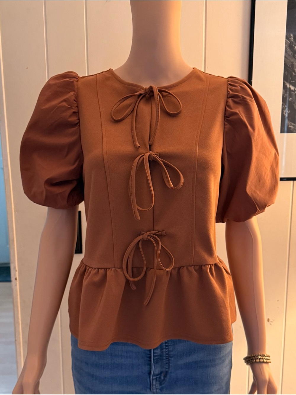 MELLODAY Rust-Brown Puff Sleeve Tie-Front Peplum Top